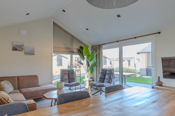 Medium property photo - Boekhorsterweg 21B176, 2362 AH Warmond